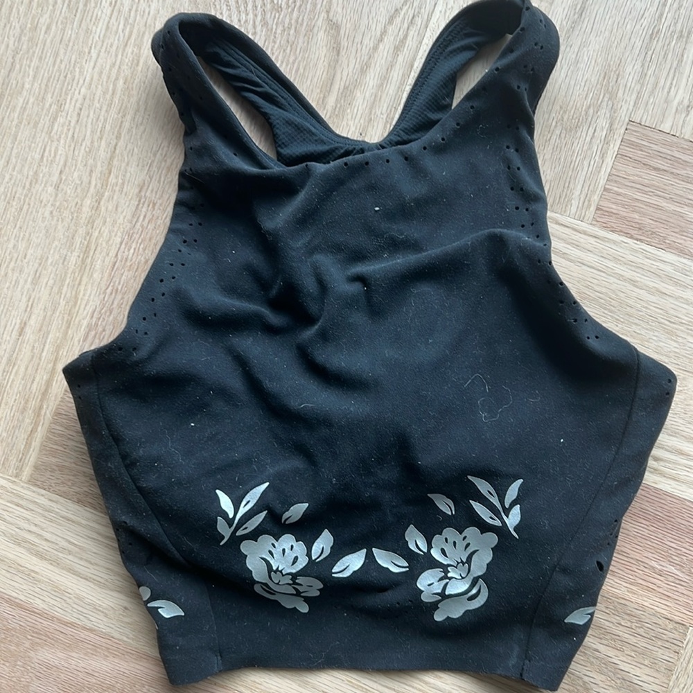 Athleta cropped racer back tank/sports bra